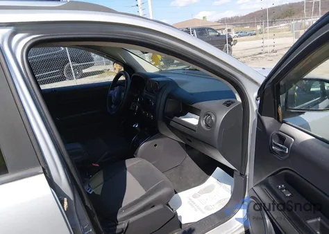 2012 Jeep Compass Sport z USA, uszkodzony, nr VIN 1C4NJDBB2CD705534